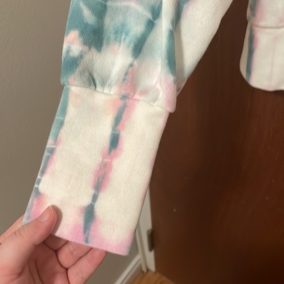 Old Navy Tie-Die Crewneck - Picture 5 of 7